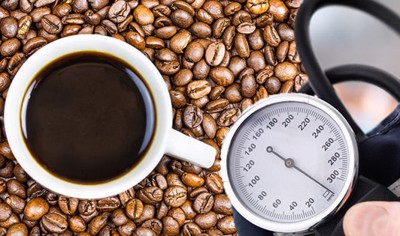 Có phải thói quen uống cà phê gây tăng huyết áp không? Câu trả lời có TẠI ĐÂY!